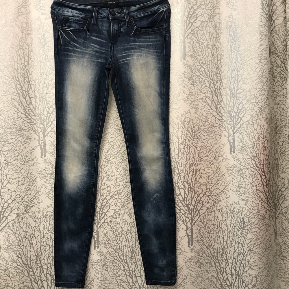 ⭐️ BEBE vintage looking skinny jeans!💫💫